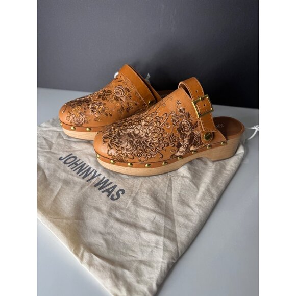 Johnny Was Leather Embroidered Clogs Platform Stud Wood Heel Size 6 New - Picture 2 of 7